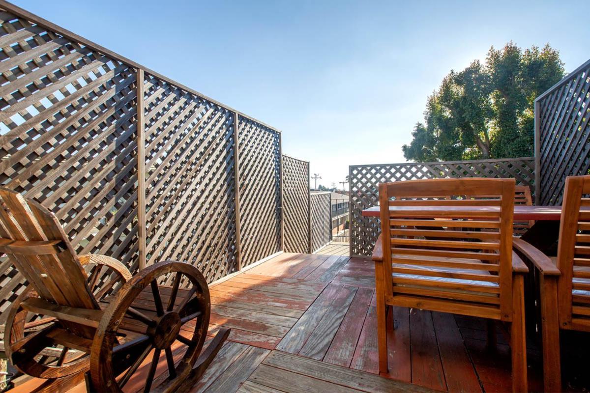 Alameda 3Br Unique Victorian Penthouse With Deck And Outdoor Furniture, Ac, 3 Blocks To Beach & Shopping Center & 2 Free Parking Spaces Bagian luar foto